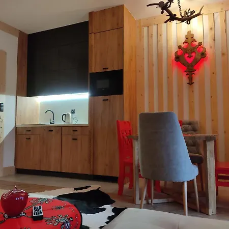 Zbyszko Apartament Czerwony